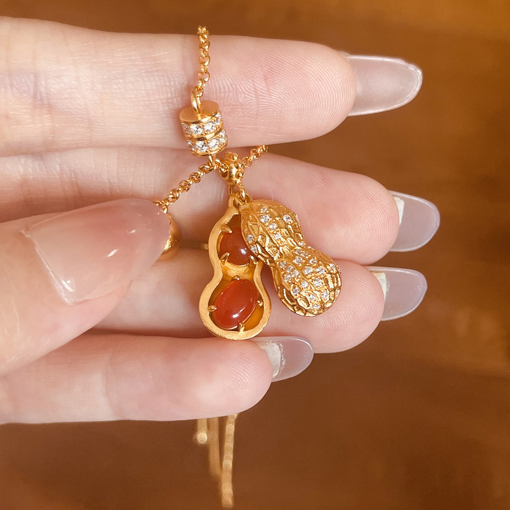 ใหม่จีนออกแบบถั่วลิสงจี้สร้อยคอหญิงแฟชั่น Niche หรูหราประณีต All-Match High-End Retro Clavicle Chain