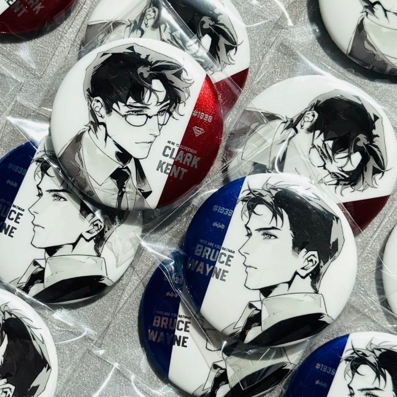 เข็มกลัด Superhero คลาร์ก เคนท์ และแบทแมน บราวน์ เวย์ สไตล์คอสเพลย์สำหรับผู้หญิง ทำจากโลหะ พร้อมสร้อยคอ เครื่องประดับแฟชั่น ของขวัญเพื่อน