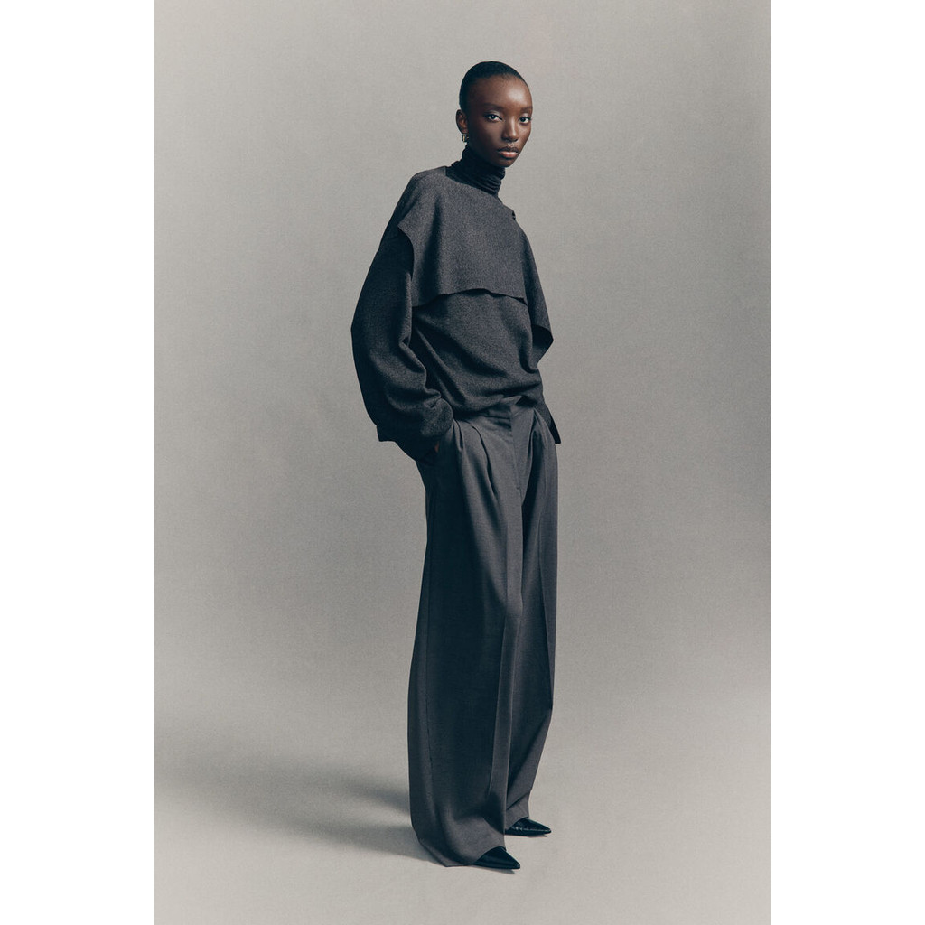 H&M(เอชแอนด์เอ็ม) กางเกงขายาวทรง Tailored แบบกว้าง Women Wide tailored trousers 1293733_4