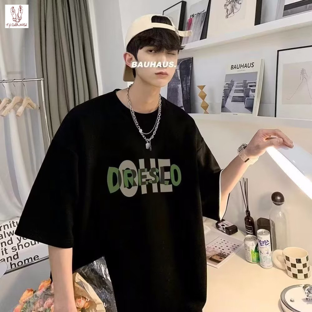 จัดส่งรวดเร็ว | เสื้อยืดแขนสั้นทรงหลวมสำหรับผู้ชาย| พิมพ์ลายตัวอักษร | สไตล์ญี่ปุ่น | คอกลม |ทันสมัยและใช้งานได้หลากหลาย