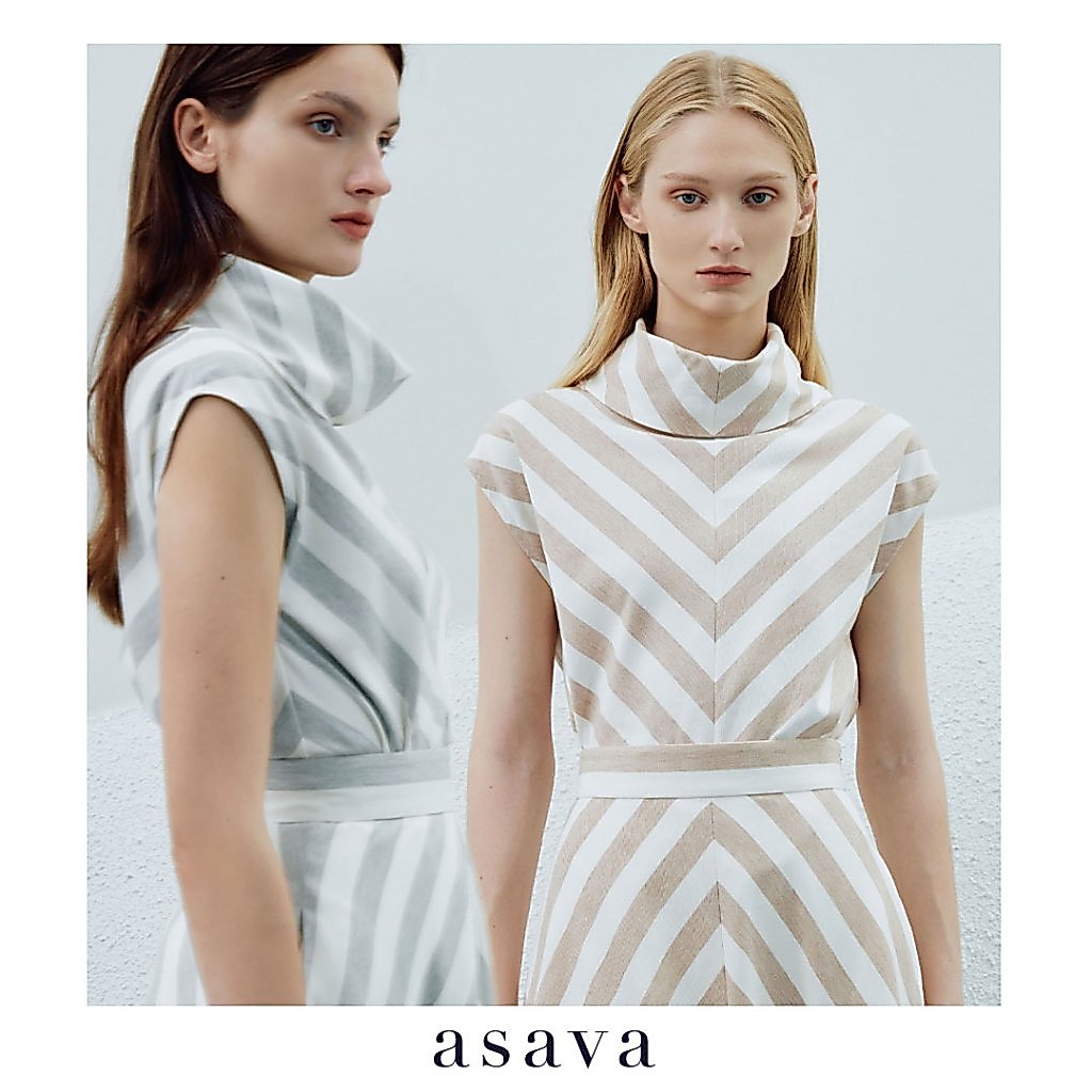 [asava aw24] Avianna Pullover Blouse เสื้อผู้หญิง คอตั้ง แขนล้ำ แต่งชายเสื้อโค้ง ผ้าตัดต่อลายทาง