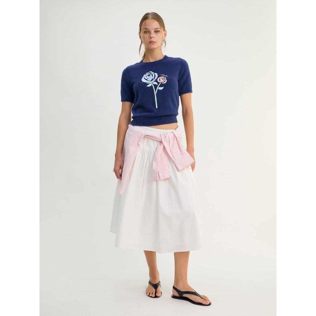 [Pomelo] เสื้อถักไหมพรมลายดอกกุหลาบ / Rose Graphic Fuzzy Top