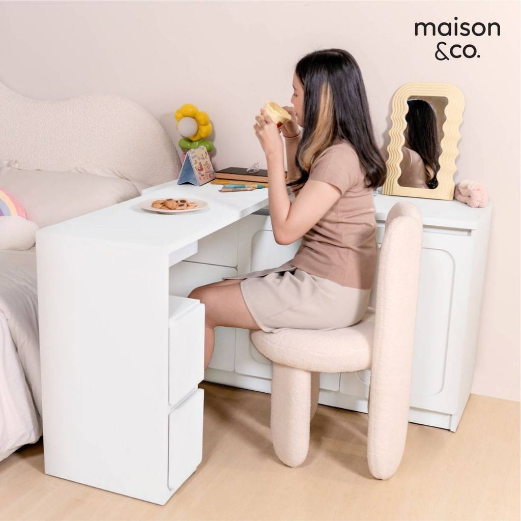 SB Design Square โต๊ะอเนกประสงค์ รุ่น Solla สีขาว (168x40x76 ซม.)  แบรนด์ MAISON&CO.