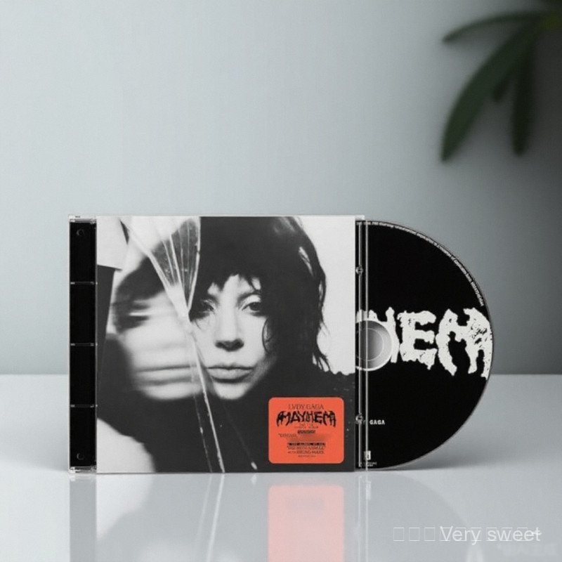 อัลบั้ม Lady Gaga ดั้งเดิม MAYHEM บันทึกซีดี