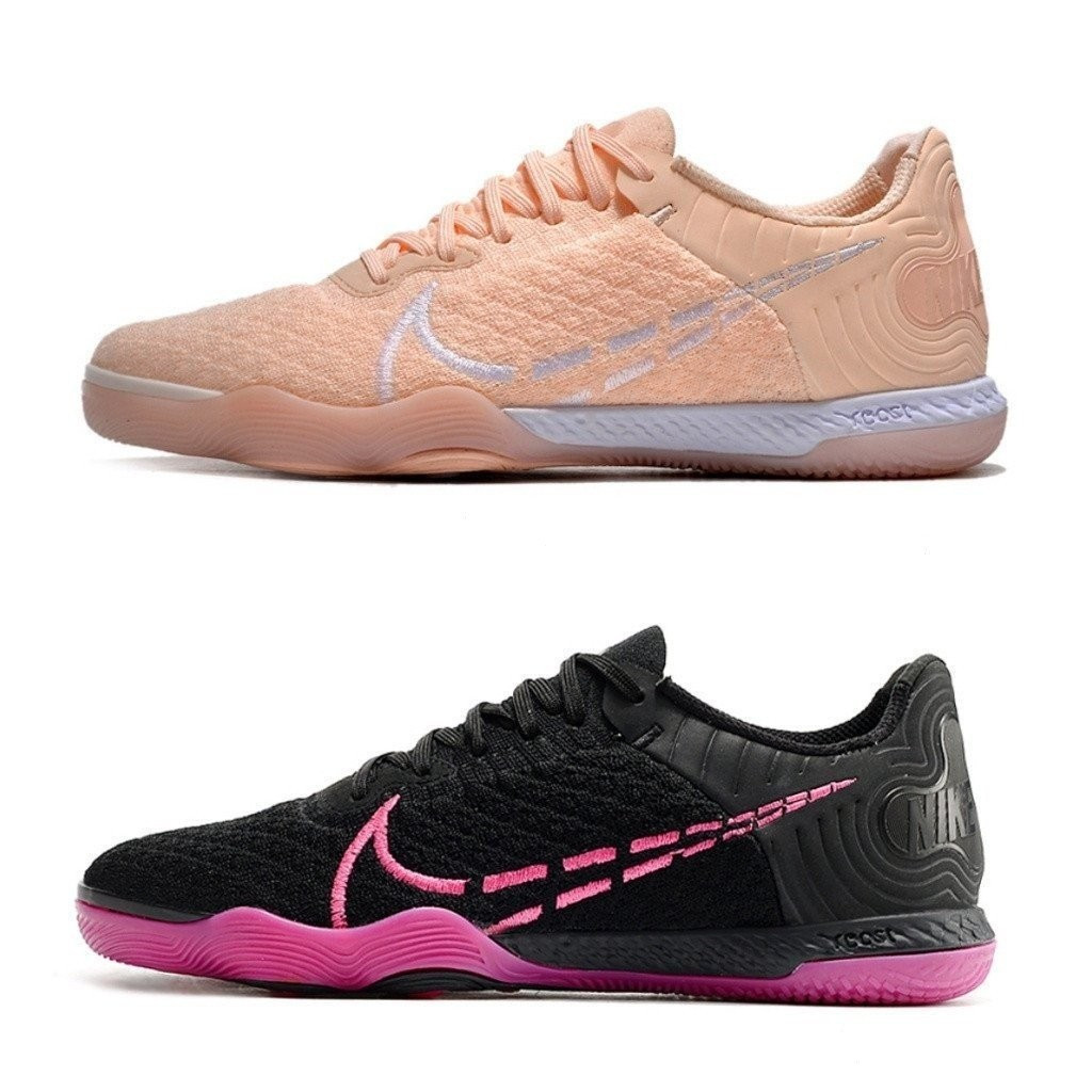 รองเท้าฟุตซอลเทคโนโลยีใหม่ สีชมพูและดำ โมเดล R4Z0 VJG4 U2OE