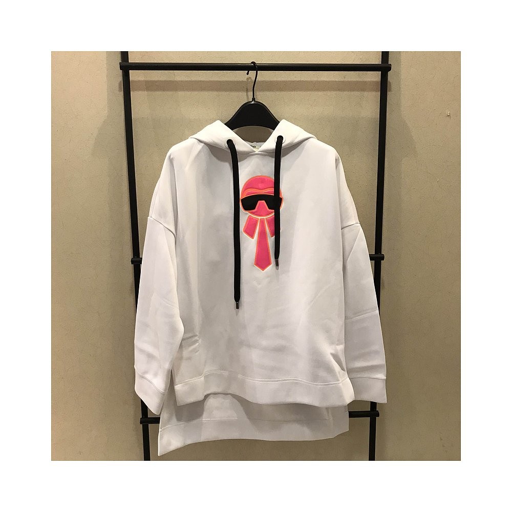 เสื้อสเวตเตอร์ผู้หญิง fendi (B211)