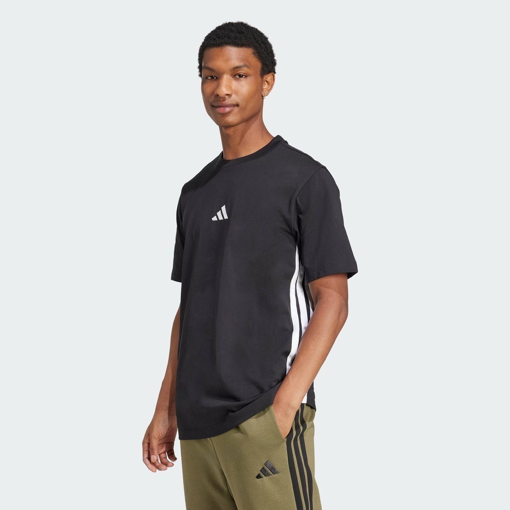 adidas ไลฟ์สไตล์ เสื้อยืดผ้าซิงเกิลเจอร์ซีย์ Essentials 3-Stripes ผู้ชาย สีดำ JD1906