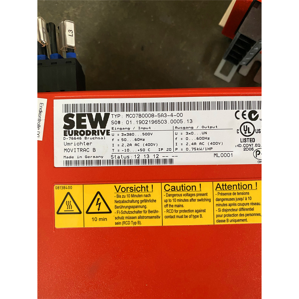 SEW Servo Driver MC07B0008-5A3-4-00 ชาร์จตู้บรรจุใหม่ชุดทดสอบสีการประกันคุณภาพที่ดี