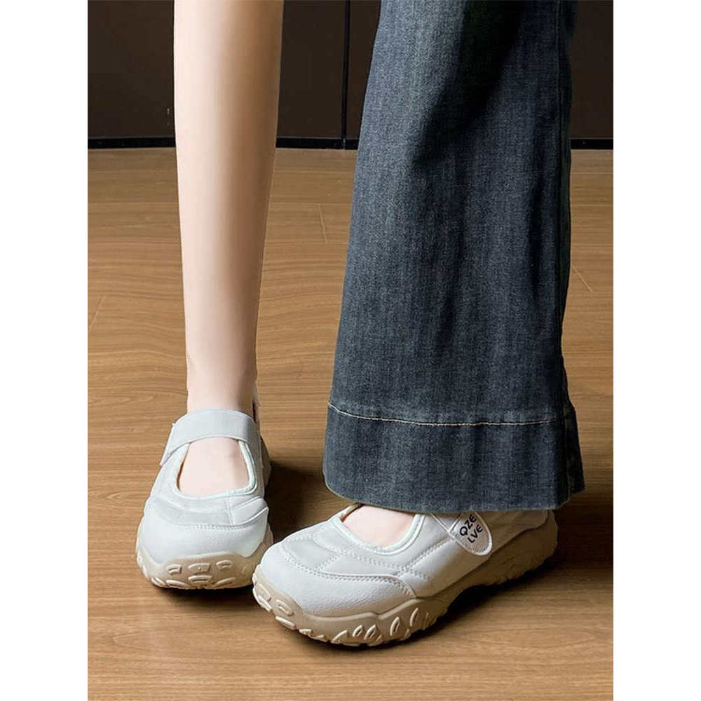รองเท้า skechers ผู้หญิง สตั๊ด รองเท้ากีฬาฤดูใบไม้ร่วงแบบบาง2026รุ่นใหม่ Velcro พร้อมกระโปรงสวยไม่เห