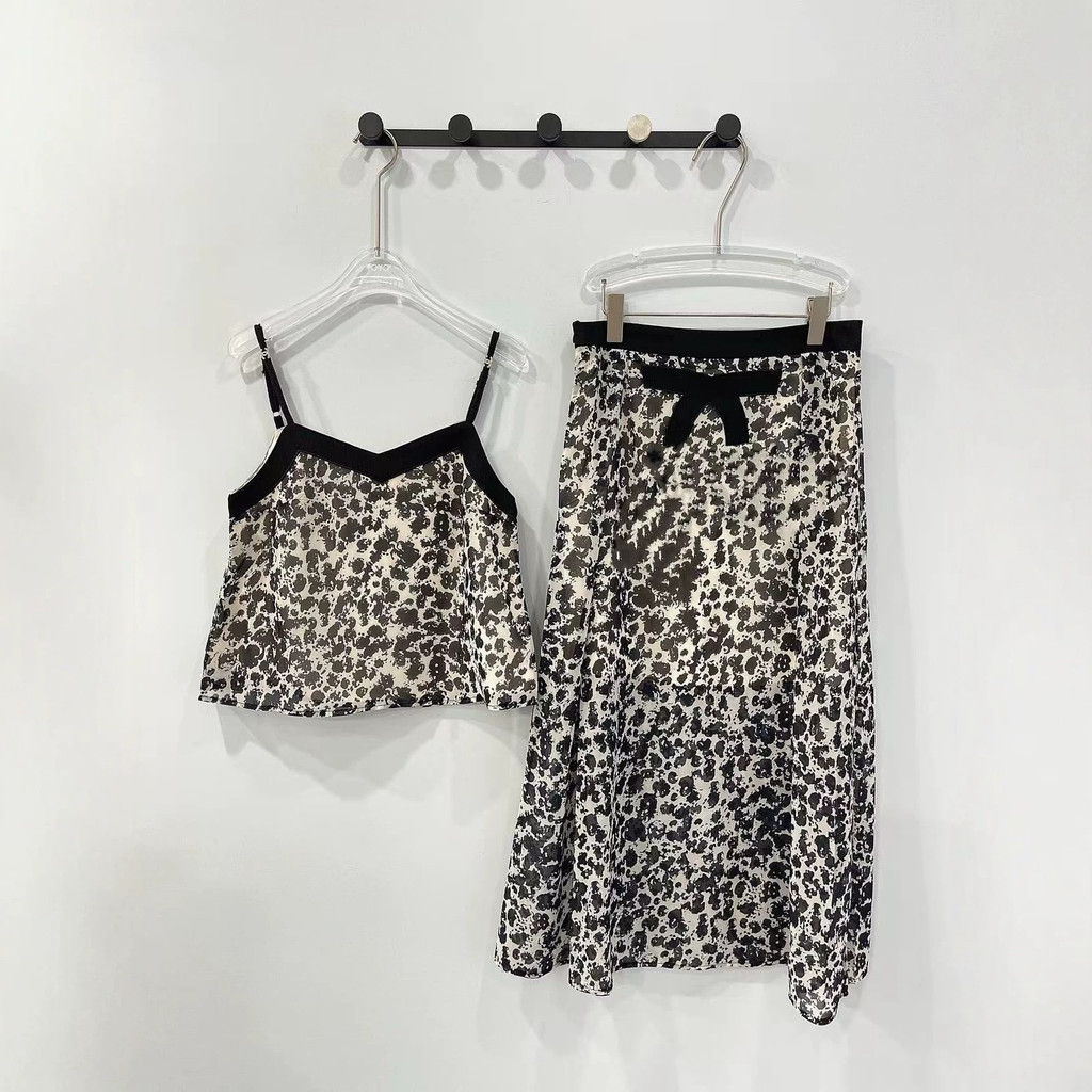 8T3G Ch---a New Style Letter logo Full Print Camisole+Skirt