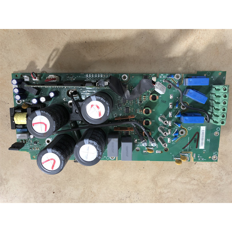 RINT-5311C คือ ABB อินเวอร์เตอร์ ACS800 Series 15kw Power Drive เมนบอร์ด RASI-01 ไม่มีโมดูล