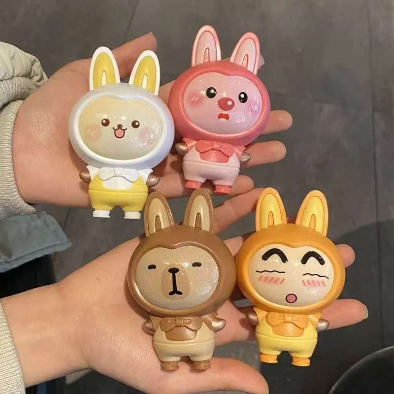 Crayon Shin-Chan Holding Hand Induction Ruby Touch Luminous ของเล่นเสียง ILOVEYOU บันทึกจี้ของขวัญวั