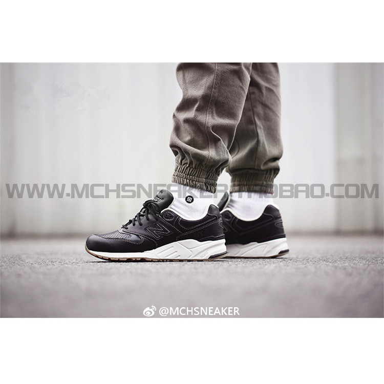 NEW BALANCE/NB 999 Series หนังกันน้ําฤดูใบไม้ร่วงฤดูหนาวสไตล์ผู้ชายผู้หญิงกีฬารองเท้าวิ่ง ML999LA/LB