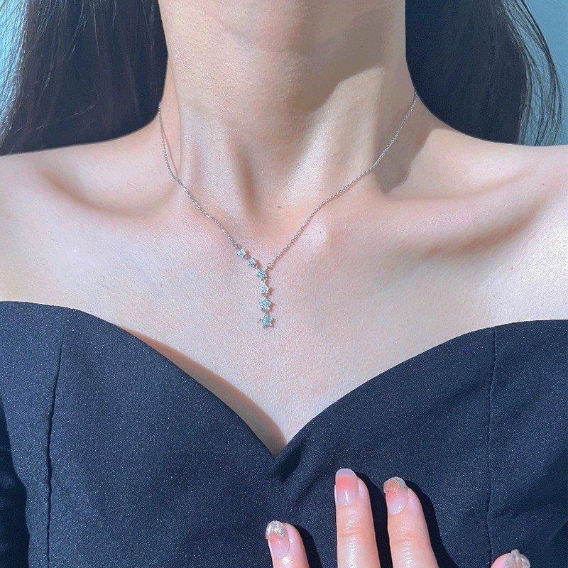 สร้อยคอ Actress Zircon Simple Star