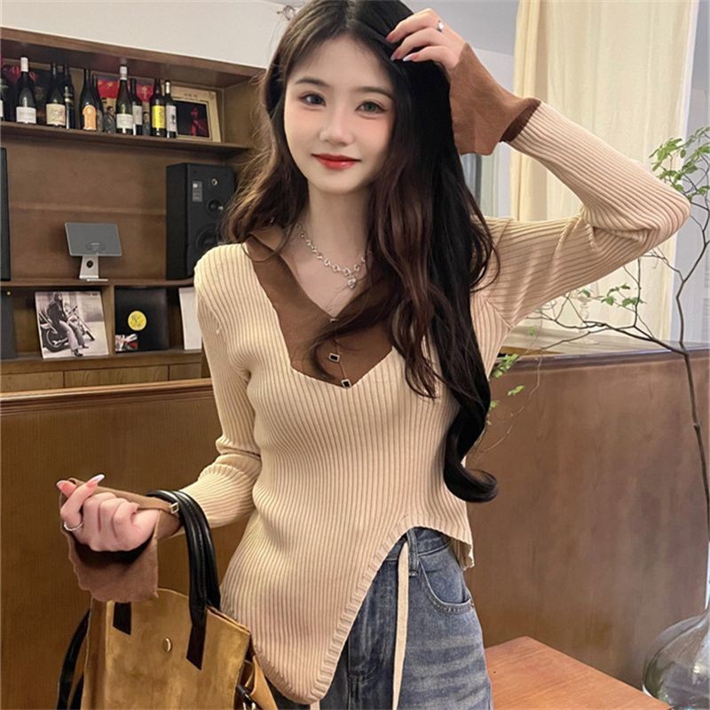 【Ready Stock】 Irregular V-neck Long-Sleeve Knitwear Autumn New Design Sense Niche Hot Girl Top Femal