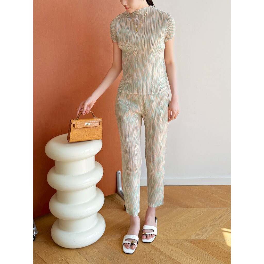 2MUAY รุ่น GJO11534 / GJO11536 เซ็ตอัดพลีท HIGH NECK PRINTED PLEATED SET 5 สี FREE SIZE