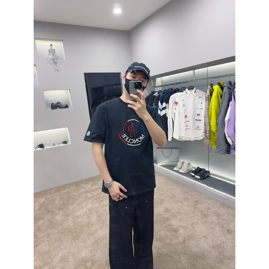MONCLER ฤดูร้อนแขนสั้นเสื้อยืดขนาดใหญ่สไตล์คลาสสิกขายร้อน Street สวมใส่สบาย Breathable รอบคอ Slim-fi