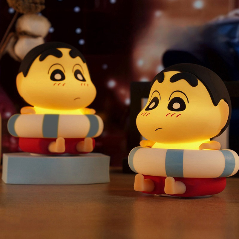 น่ารักเครยอนชินจังไฟกลางคืนการ์ตูนตบเบา ๆ ตบเบา ๆ โคมไฟห้องนอนตกแต่งบรรยากาศ