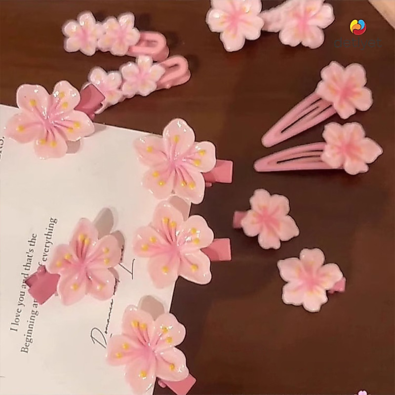 COD🌷กิ๊บติดผมดอกไม้รูปดอกซากุระสีชมพูน่ารักสไตล์เกาหลีคลิปด้านข้างแฟชั่นหวานหน้าม้าเครื่องประดับผมสำหรับผู้หญิง-detlyet