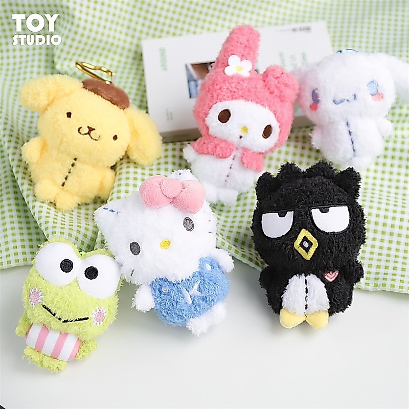 [ของแท้] Line Hello Kitty Hello Kitty Melody Big Eye กบตุ๊กตาพวงกุญแจการ์ตูนเรียบง่ายกระเป๋าจี้สาวกระเป๋าเป้สะพายหลังเครื่องประดับแฟชั่นน่ารักของขวัญ จี้แฟชั่นน่ารัก Hello Kitty