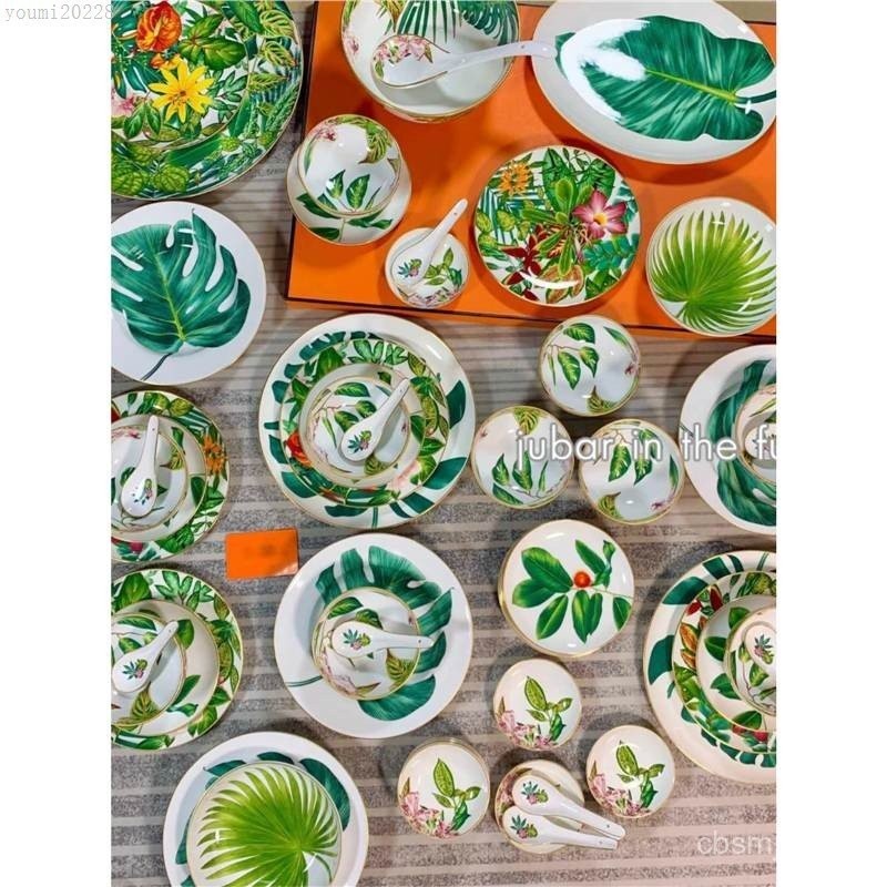 H บนโต๊ะอาหารเซรามิคชุดหรูหรา Bone China Tropical Rainforest จานอาหารค่ําชาม High-End หรูหรายุโรปบนโ