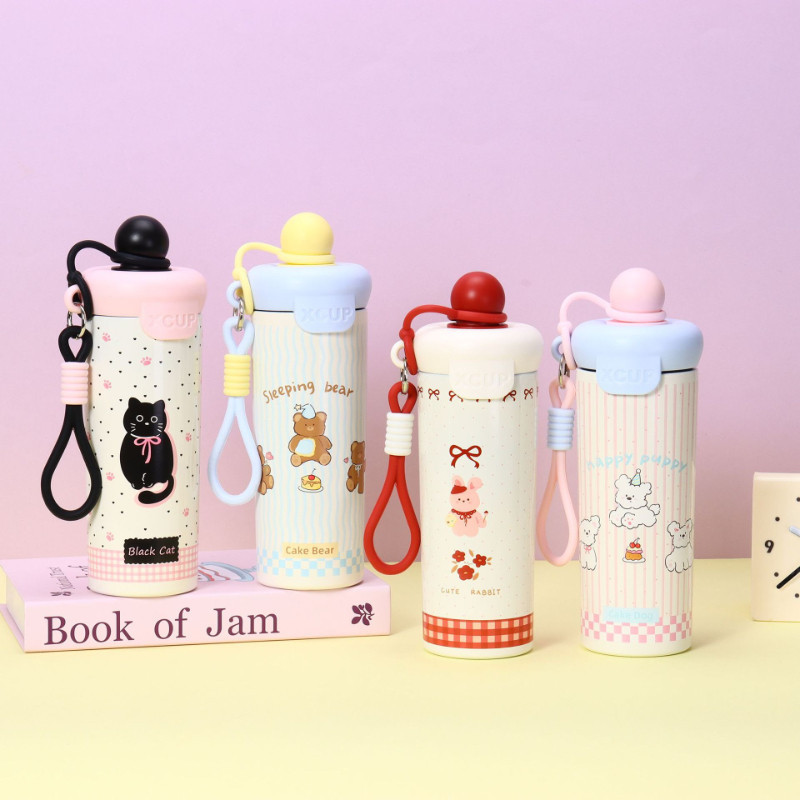 ถ้วยน้ำแข็งความจุสูง รูปแบบการ์ตูนน่ารัก ด้วยหลอด 600mlความจุ316ขวดน้ำ ทนทานด้วยเชือกถ้วยความร้อน หลากหลายรูปแบบให้เลือก