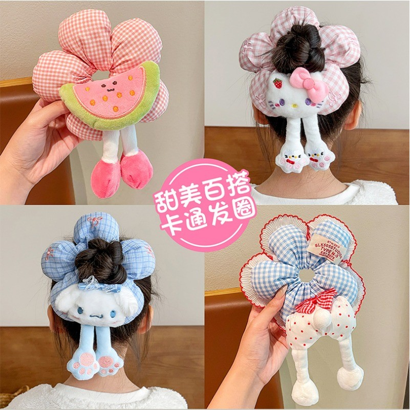 คุโรมิ ตัวใหญ่ ทรงผมแหวน พร้อมหมวกและรองเท้าลายดอกไม้ ใหม่ปี 2025