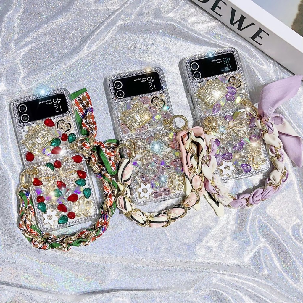 DIY หรูหราสีสัน Rhinestone Bowknot เคสโทรศัพท์สําหรับ Samsung Galaxy Z Flip 8 7 6 5 4 3 คริสตัลกระเป๋าพร้อมโซ่ผ้าพันคอผ้าไหม