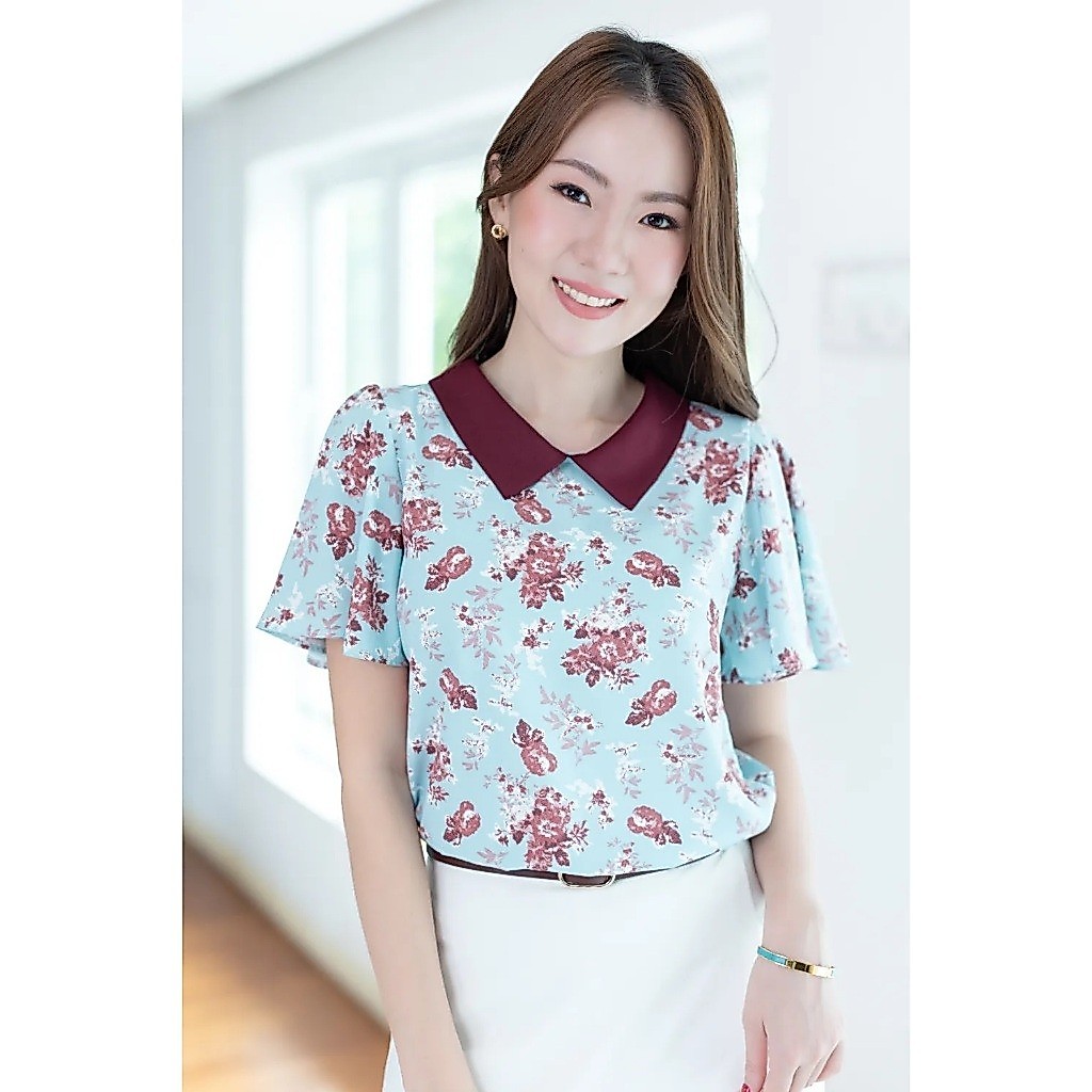 Narinari : NT2482 Burgundy Collar Butterfly Sleeve Blouse – เสื้อคอปกแขนผีเสื้อ