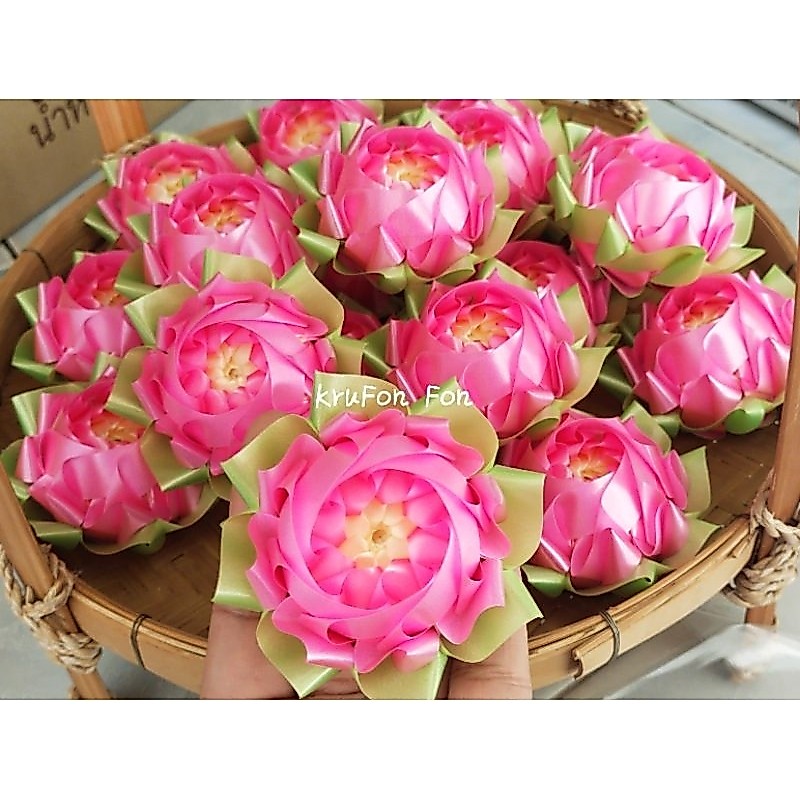 !!!พร้อมส่ง!!! ดอกไม้โปรยทานตัวเปล่า ดอกบัวดาว ดอกบัวตูม ถุงเงิน-ถุงทอง ชุดละ 20-50 ดอก