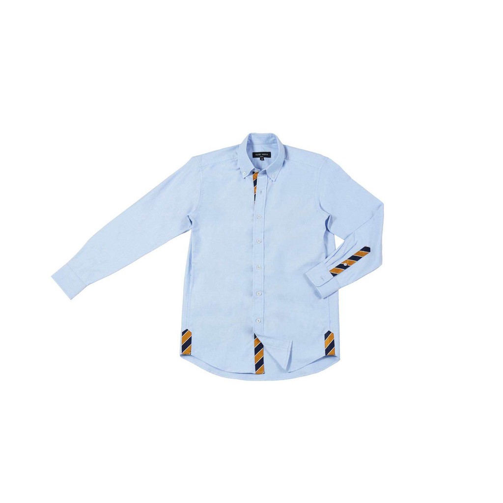 Thesilverneedle - Classic Blue Oxford Shirt เสื้อเชิ้ตแขนยาวออกฟอร์ดนำเข้าสีฟ้า แต่งสาบกระดุมด้วยผ้าทอ signature