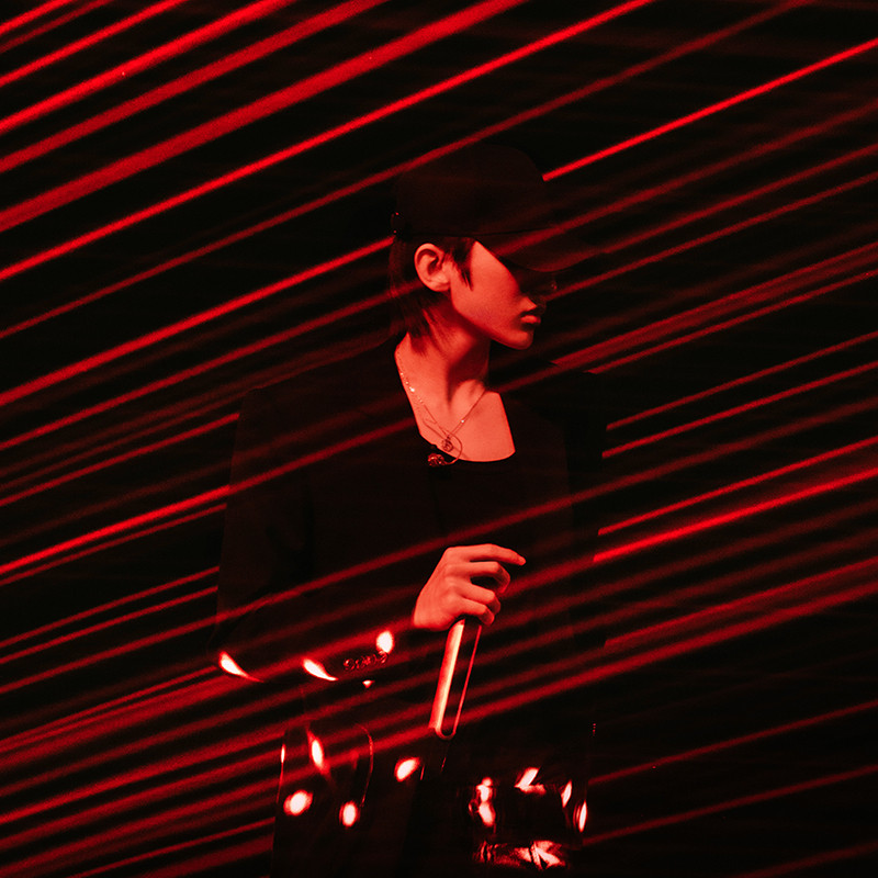 The Last Redemption TLR The Last Redemption TLR Cai Xukun สไตล์เดียวกันเหรียญหักสร้อยคอเหรียญทอง Uni