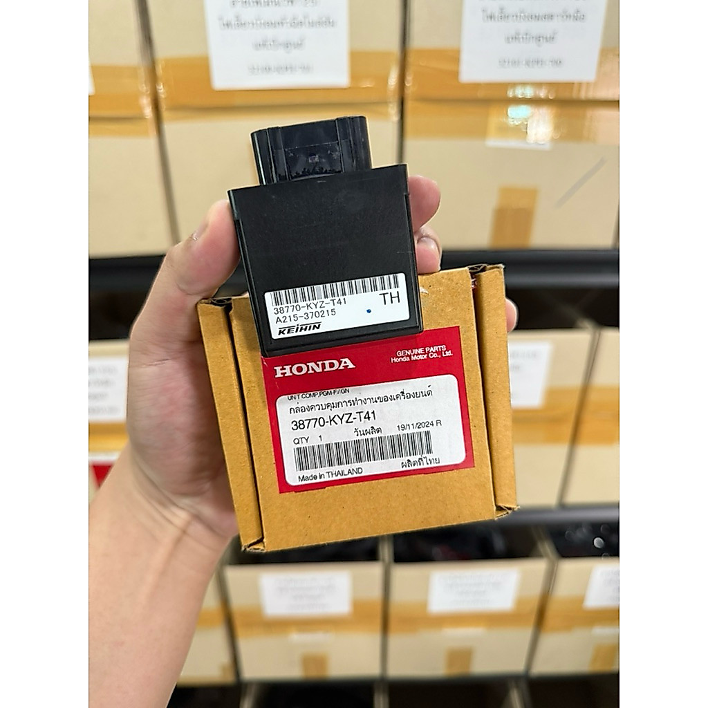 กล่องไฟ ECU เวฟ125iปลาวาฬ ปี2014-2019 รหัสKYZ-T41 แท้เบิกศูนย์ *38770-KYZ-T41*