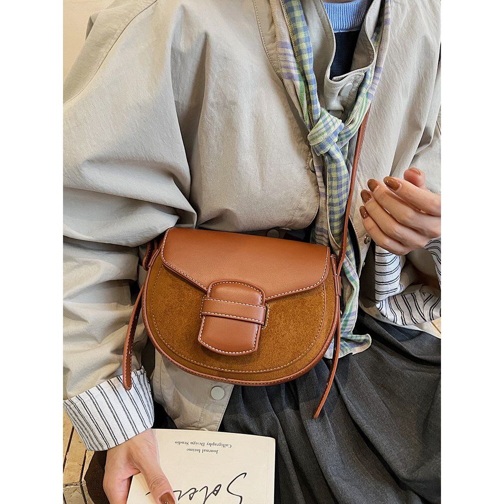 Japan Japan Japan フッョ Defores Retro Frosted Stitching Messenger Bag Saddle Bag All-Match Shoulder Me
