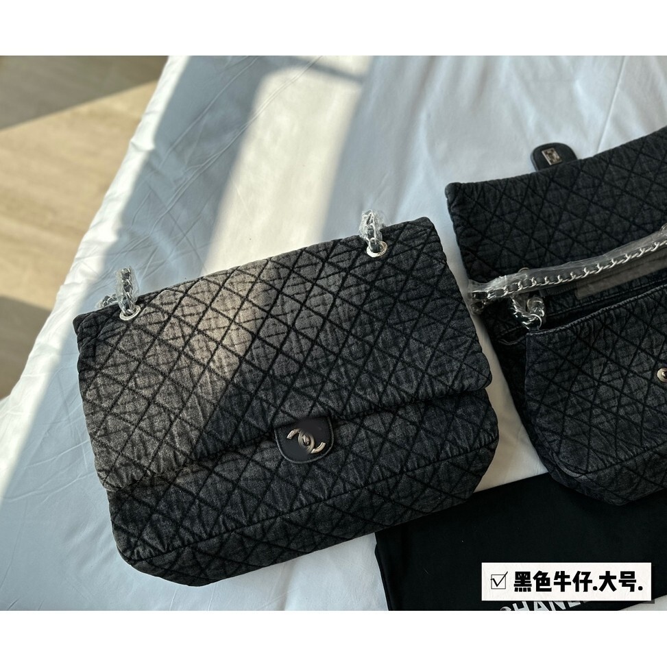 กระเป๋าสะพายข้างและขวาง Airport Bag หนังยีนส์ แฟชันสำหรับผู้หญิง ของแท้ จัดส่งไว