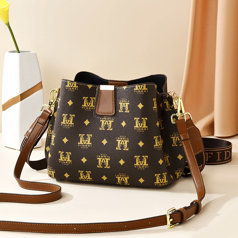 Little Girl Ami Bucket Bag T9218