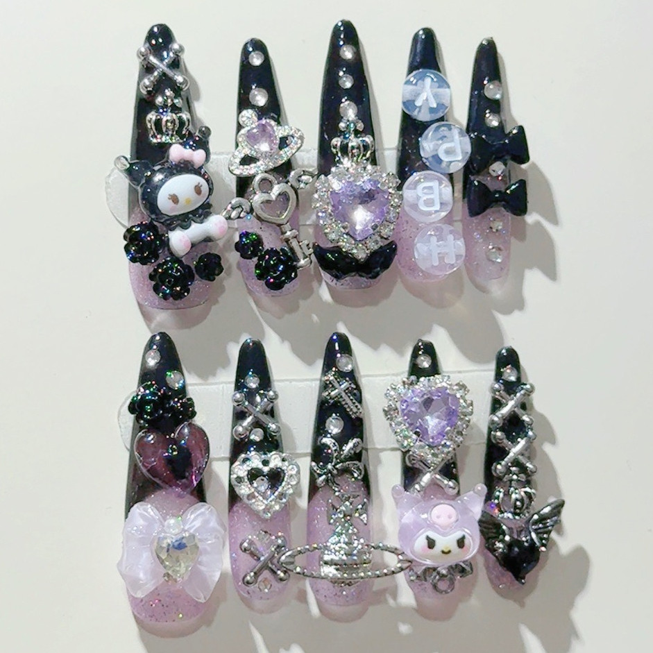 สีดําสีม่วง Kuromi Jirai Handmade กดบนเล็บหวาน Edgy Bow Heart Rose Planet เพชรเล็บปลอมน่ารัก Gyaru ยาวเล็บ Art