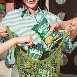 [1 ซอง] UGLY PEA 30 กรัม อร่อย แคลต่ำ ไม่ทอด ทำจากถั่วลันเตา De La Lita เดอลาลิต้า อักลี่พี ขนมคลีน