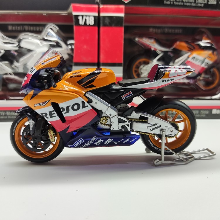 1/18 Honda RC211V 26#摩托车模型赛车机车成品车模MotoGP男孩梦想