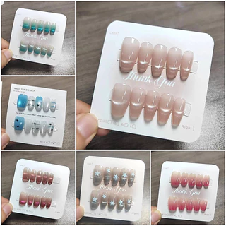 Handmade 10 ชิ้นยิ้ม Cat Eye Design เล็บปลอมพร้อม Jelly Gel