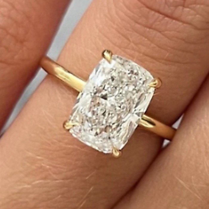 1 ct Cushion D VS1 Lab Grown Diamond Solitaire Ring - White Gold 9K (IGI Certified)