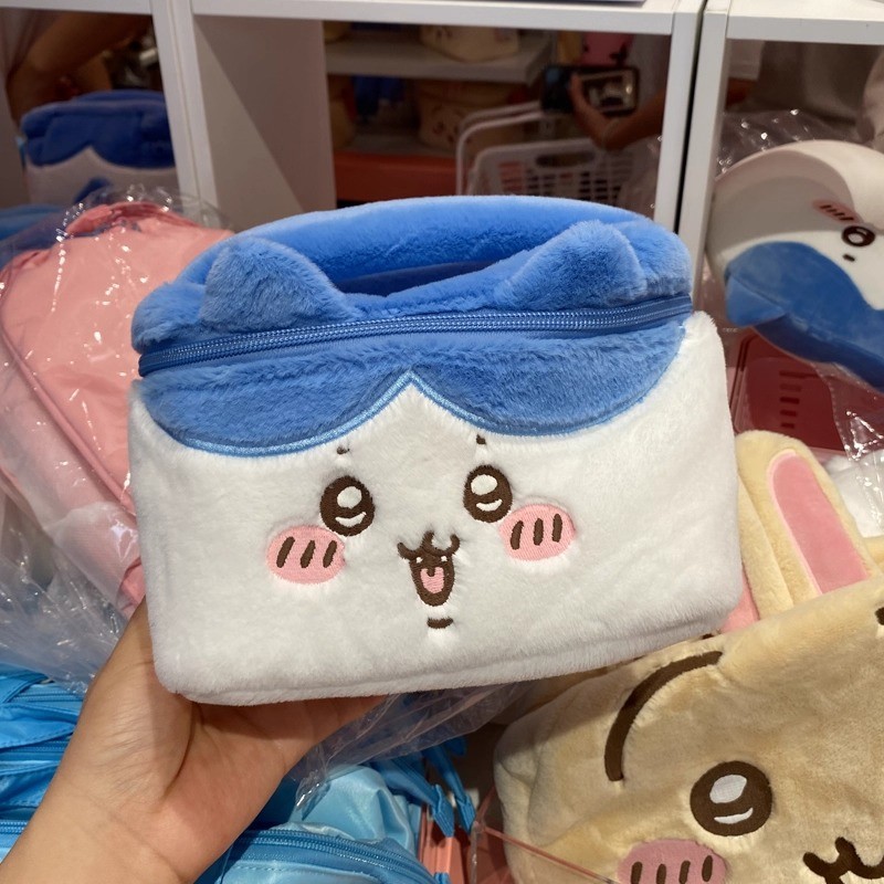 น่ารัก Chiikawa Plush กระเป๋าแต่งหน้า Hachiware Usagi ผู้หญิงซิปเครื่องสําอางค์หญิงผ้ากระเป๋าถือกล่อ