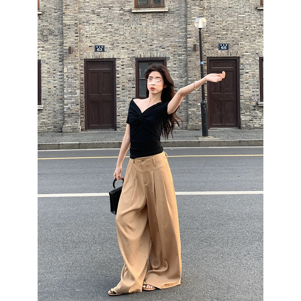 Moses Queen/Queen of Mercy สื้อยืดคอวีแขนสั้นสีดำสไตล์เกาหลี ดีไซน์เรียบง่ายและเสื้อตัวสั้นเข้ารูป