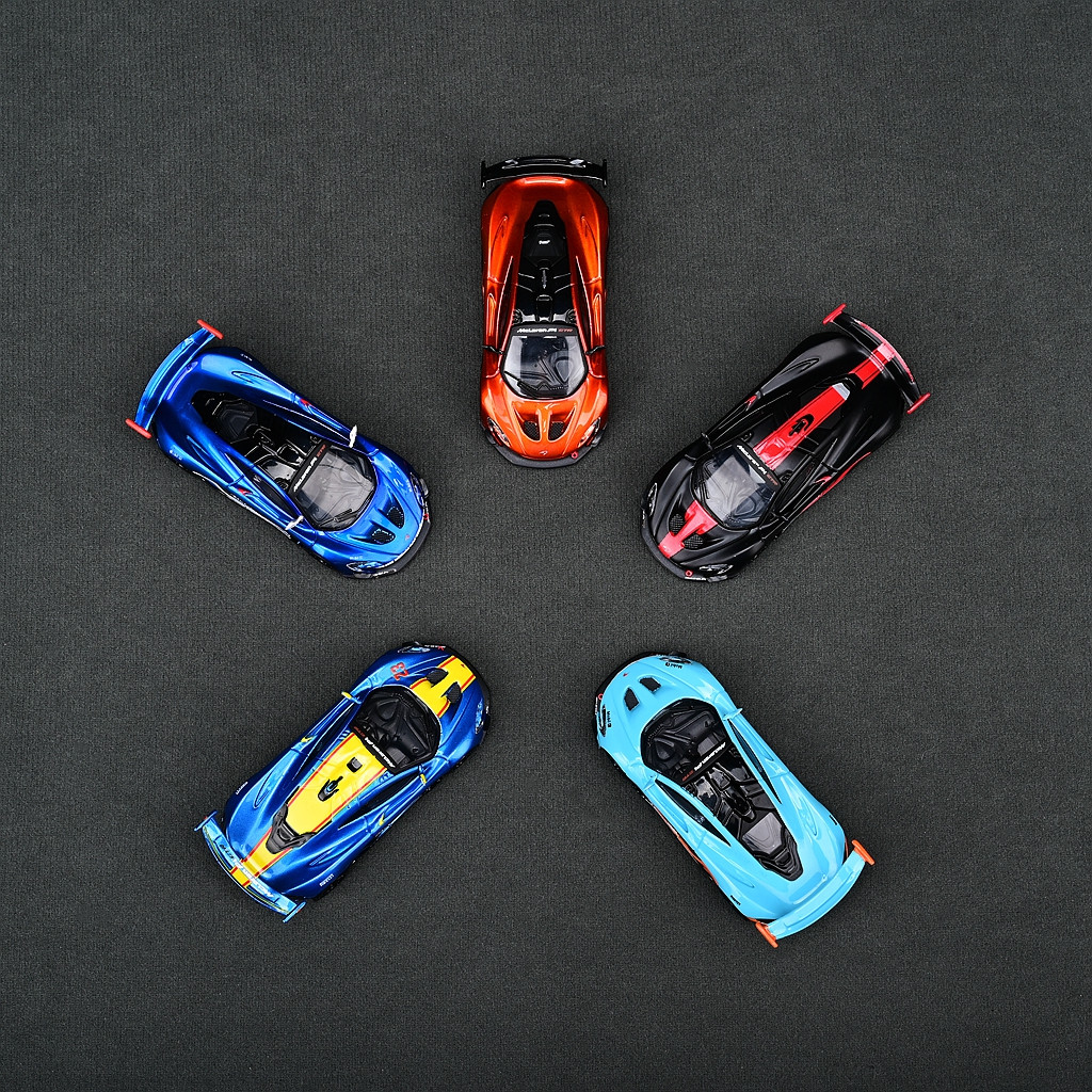 CM MODEL 1/64 McLaren P1 GTR โมเดลโลหะผสมจําลอง