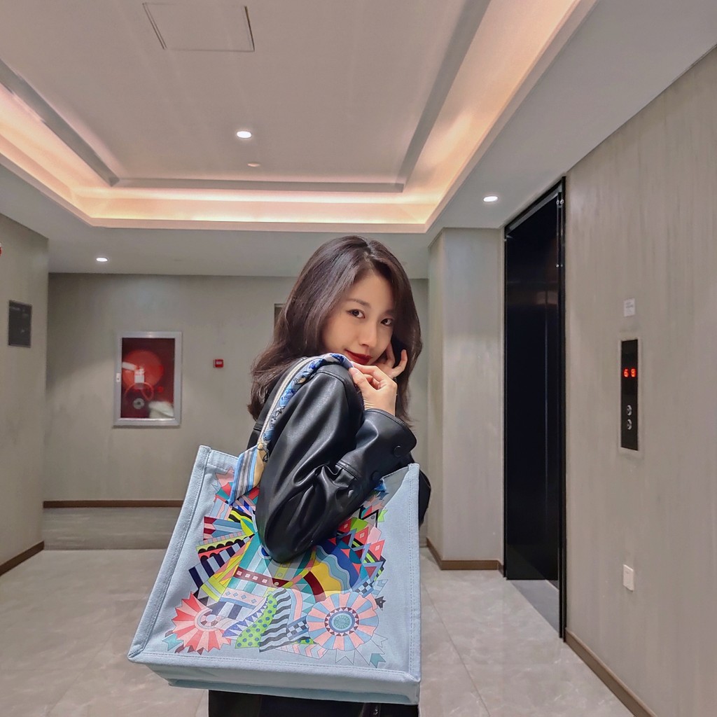 2023 สไตล์ใหม่ขนาดใหญ่-ความจุ Commuter muji muji สินค้าผ้าลินินกระเป๋า Tote กระเป๋าดัดแปลงผ้าใบไหล่เ