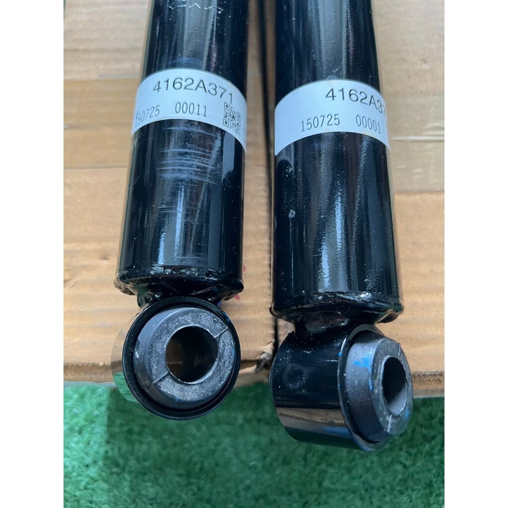 โช้คหลัง TRITON KP3 2.5 ดีเซล4WD 2015 ห้าง 4162A371 คู่ละ