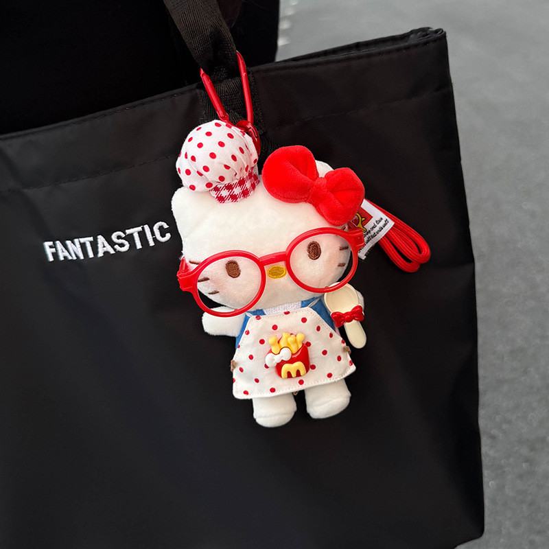 Hello Kitty แมวกระเป๋าจี้รถพวงกุญแจกระเป๋าเป้สะพายหลังกระเป๋านักเรียนขนาดเล็กจี้ตุ๊กตาตุ๊กตาตุ๊กตา