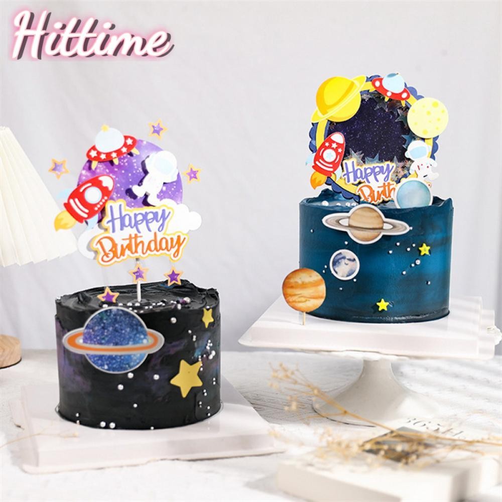HITTIME นักบินอวกาศตกแต่งเค้ก Planets เค้ก Topper Spaceman อบเครื่องประดับสําหรับเด็ก Boy Universe S