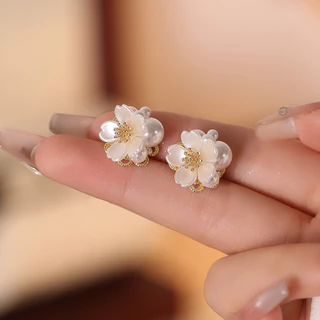 ต่างหูแฟชั่นมุกเรียบง่าย อารมณ์อ่อนโยน สไตล์หรูหรา