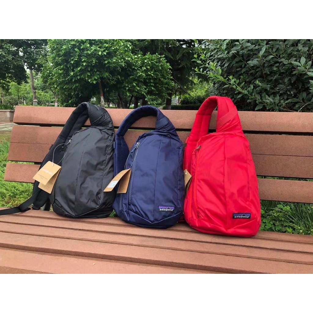 ใหม่ของแท้ Patagonia Patagonia Black Hole Patagonia Messenger Bag กระเป๋าคาดหน้าอก